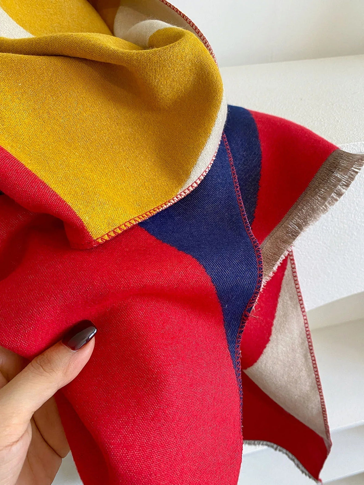 Women’s Reversible Cashmere Scarf for Elegance & Warmth | Amarae
