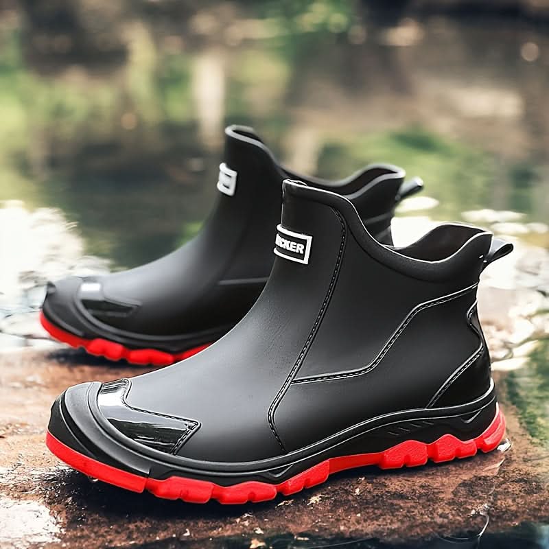 MUDTREK – Rugged Grip Comfort for Wet Outdoor Conditions