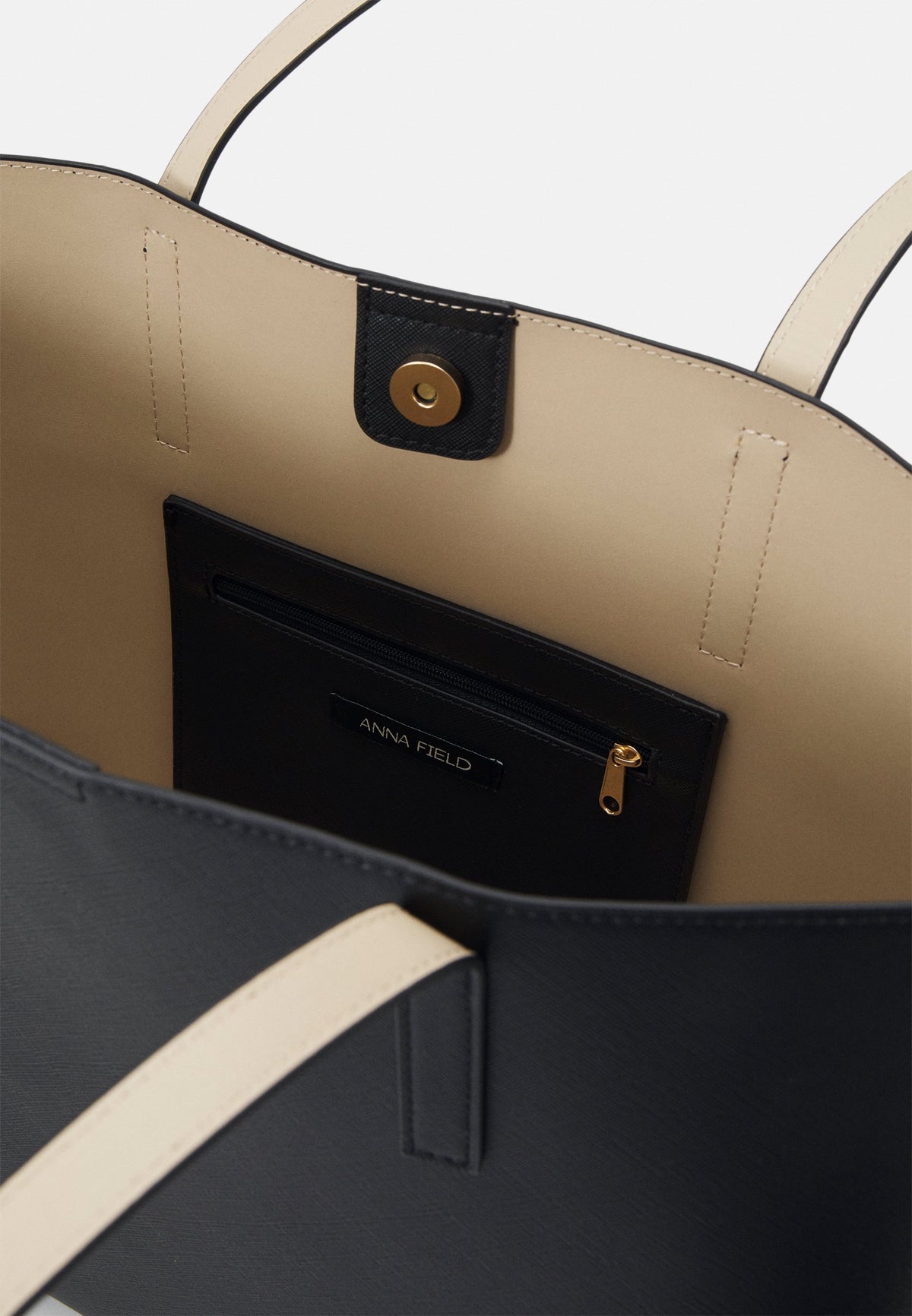 CHITHELABEL - Sleek Black Tote Bag