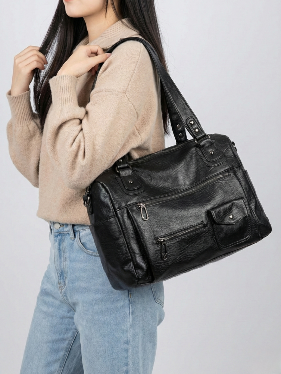 Big handbag for school with a spacious top-zip opening  SALERNO