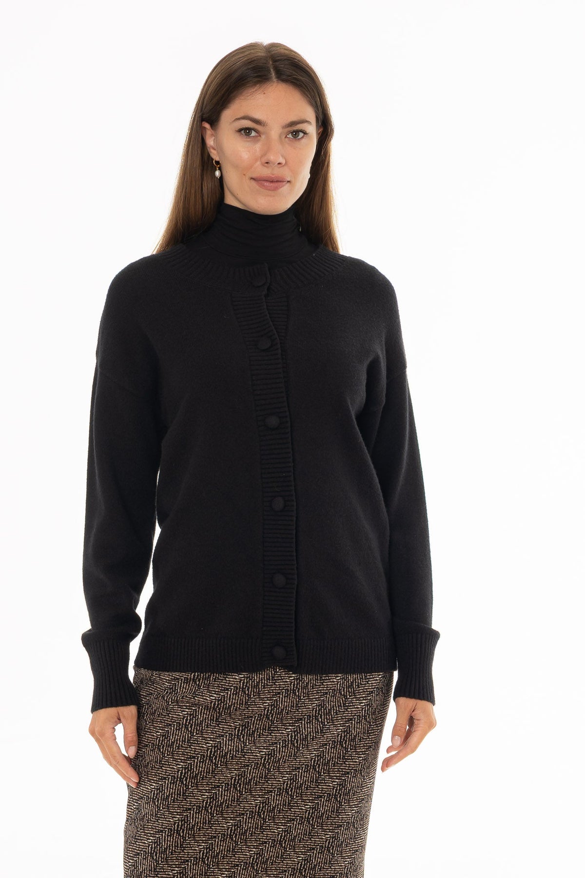 CHITHELABEL - Black Chunky Knit Cardigan