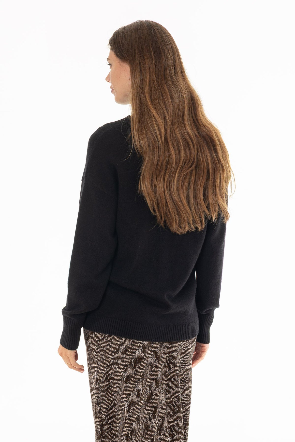 CHITHELABEL - Black Chunky Knit Cardigan
