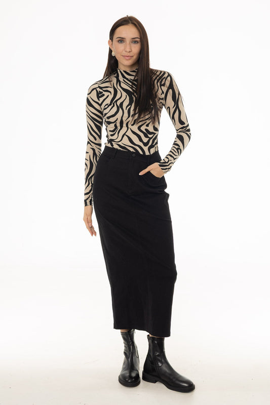 CHITHELABEL - Black Straight Denim Maxi Skirt