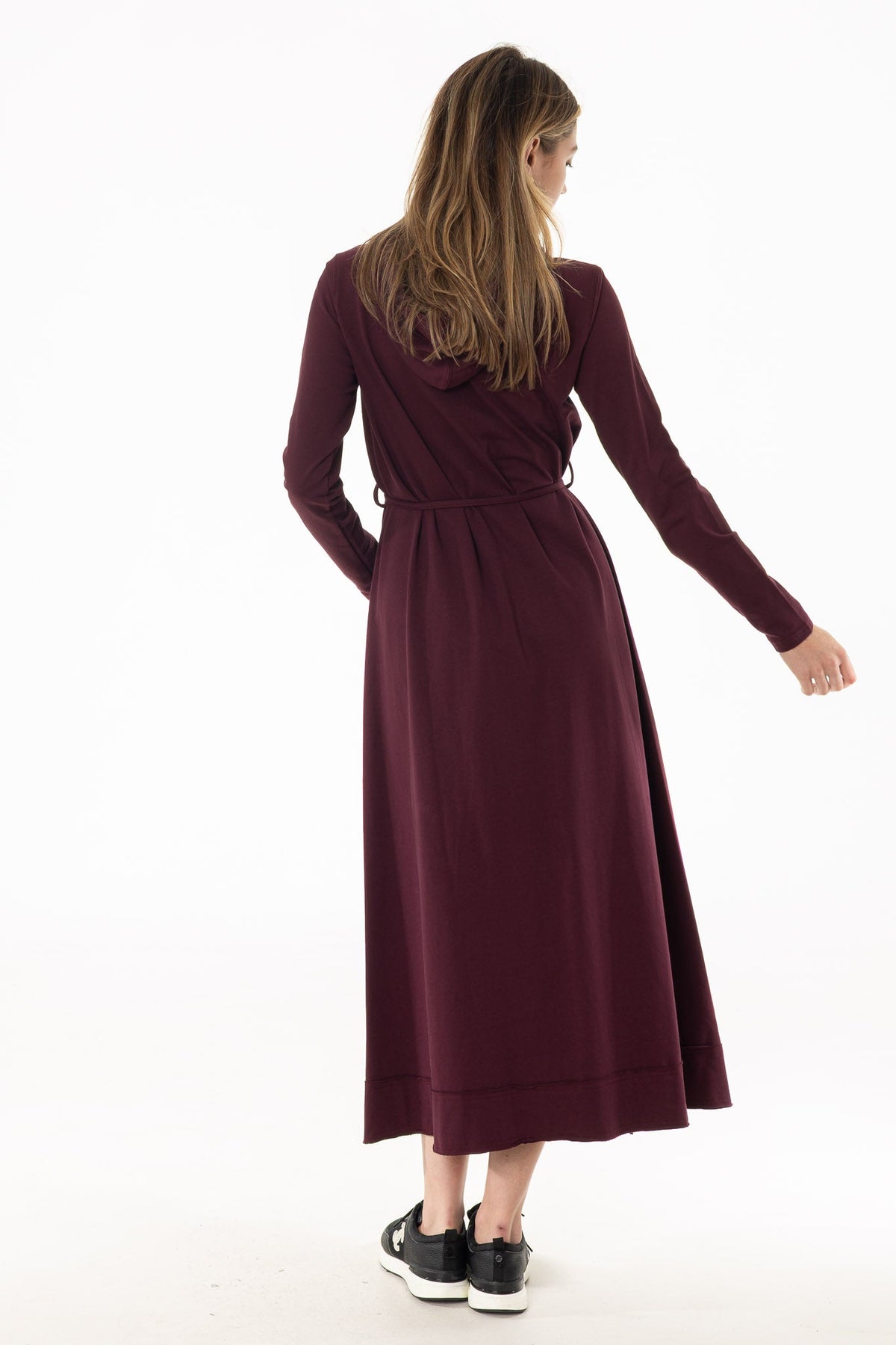 CHITHELABEL - Burgundy Sweatshirt Maxi Dress with Hood and Tie Belt