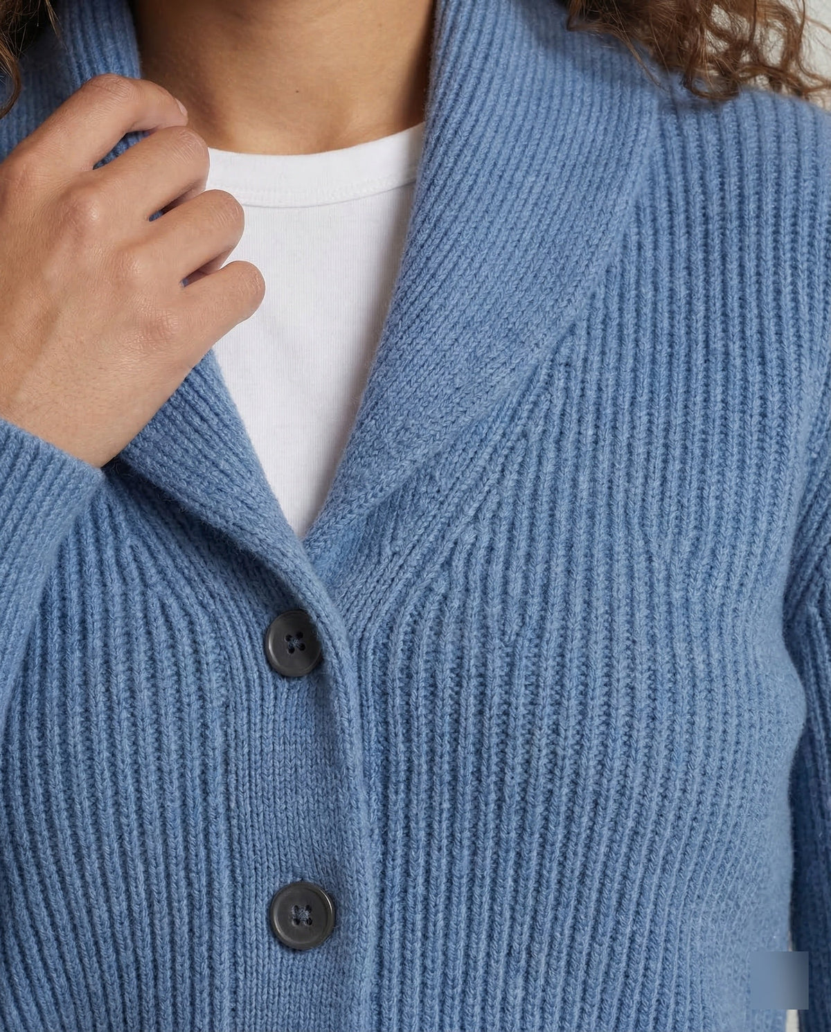 Women’s Knit Cardigan with Lapel Collar