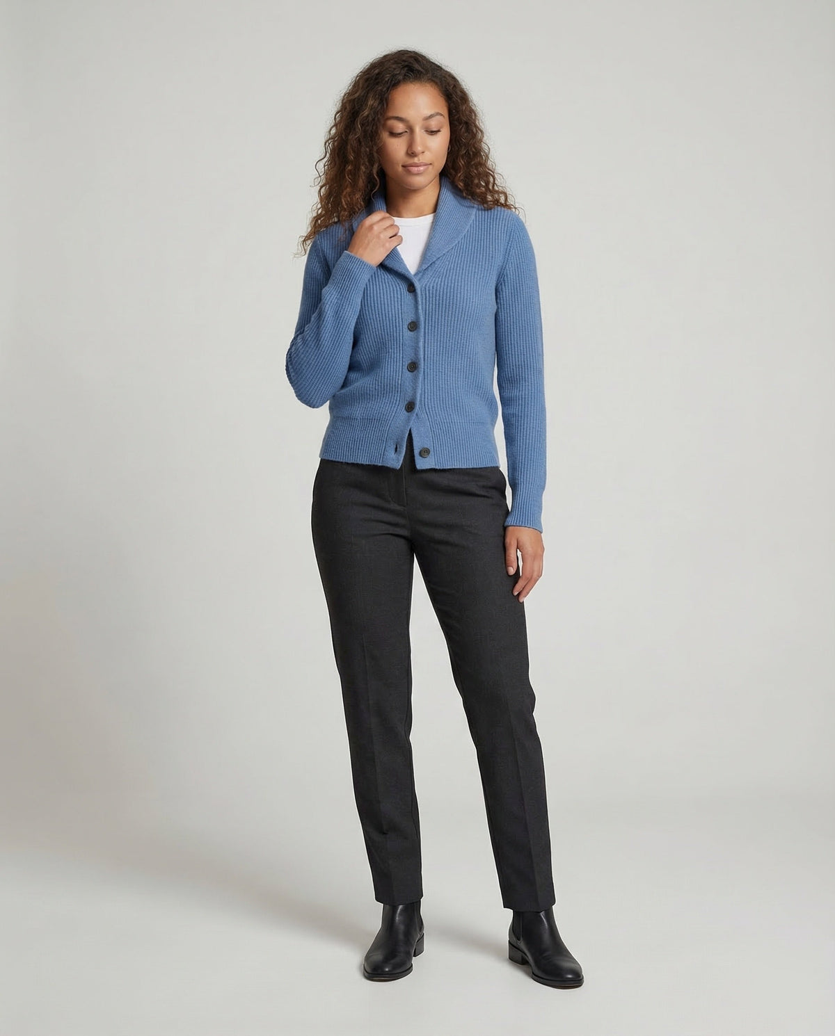 Women’s Knit Cardigan with Lapel Collar